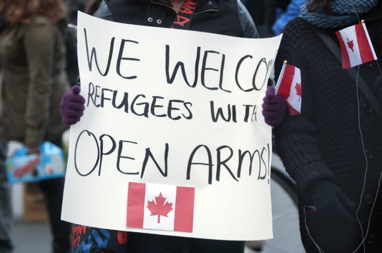 Banner welcoming refugees